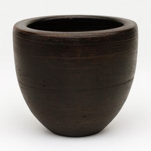 22.312 pot lagos bruin.jpg Studio